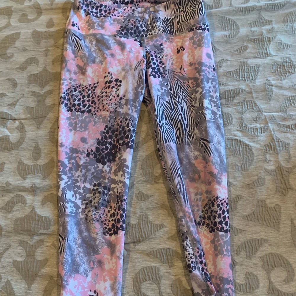 NOLI Animal Print High Waist Capri Yoga Pants Women's Medium